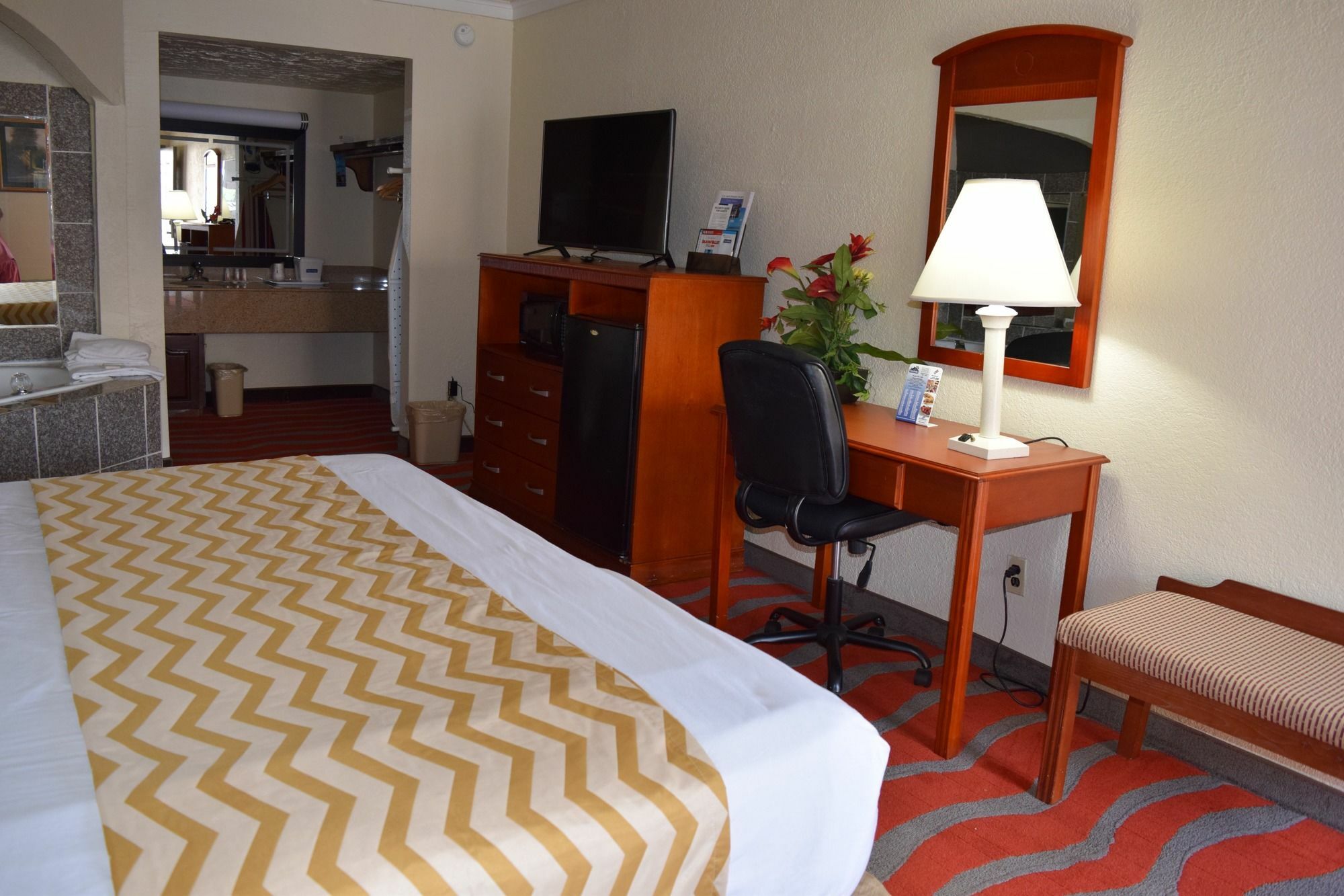 Travelodge Inn & Suites By Wyndham Norman Eksteriør billede