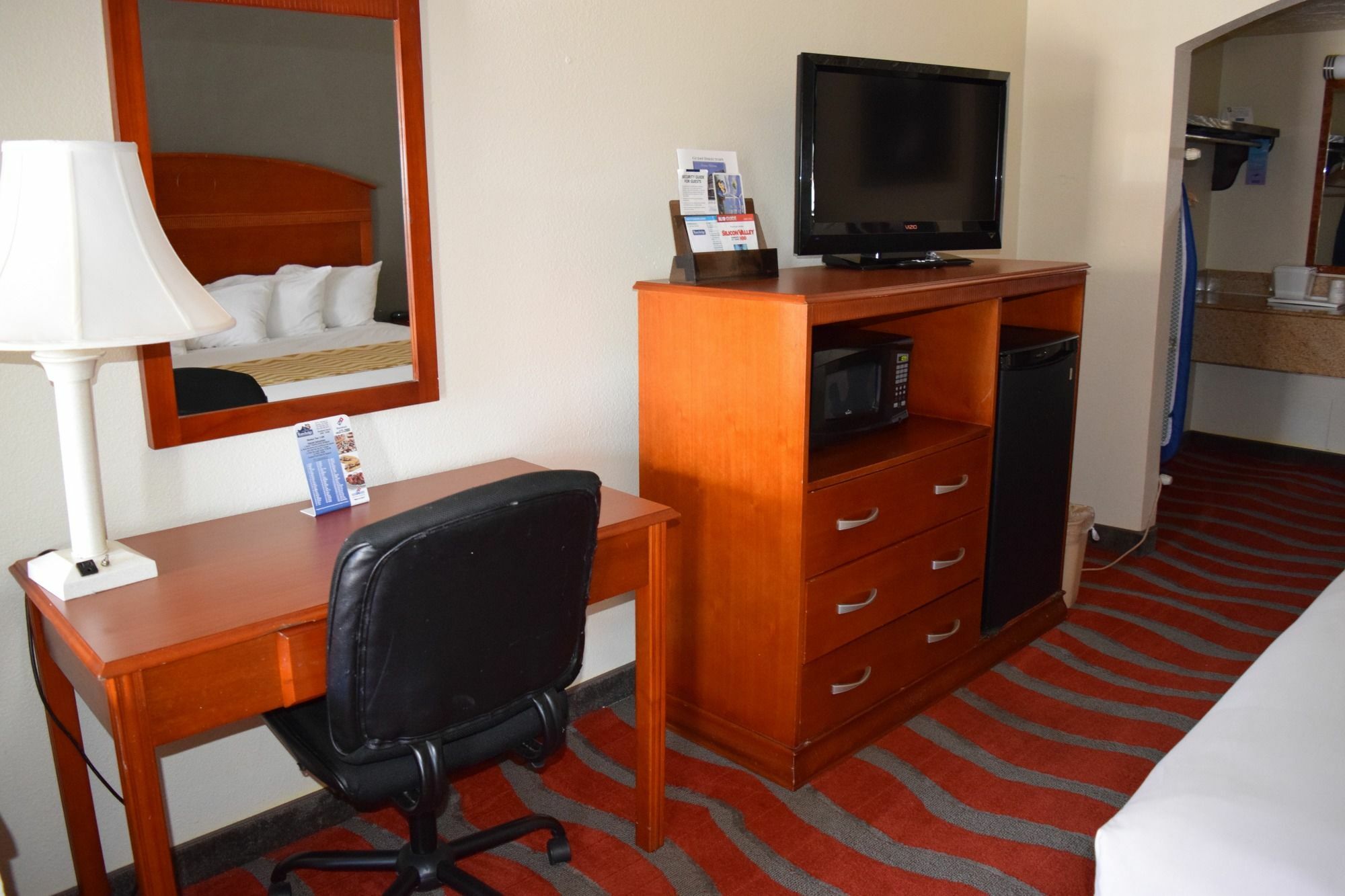 Travelodge Inn & Suites By Wyndham Norman Eksteriør billede
